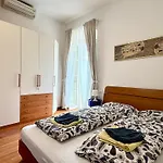 Trionfo Your In Business And Apartment *