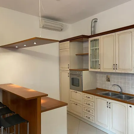 Trionfo Your In Business And Apartamento