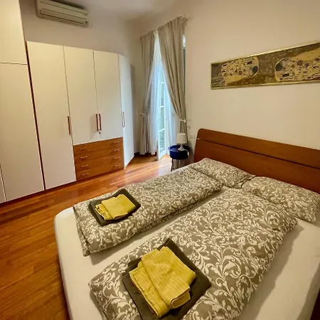 Apartment Trionfo Your In Business And